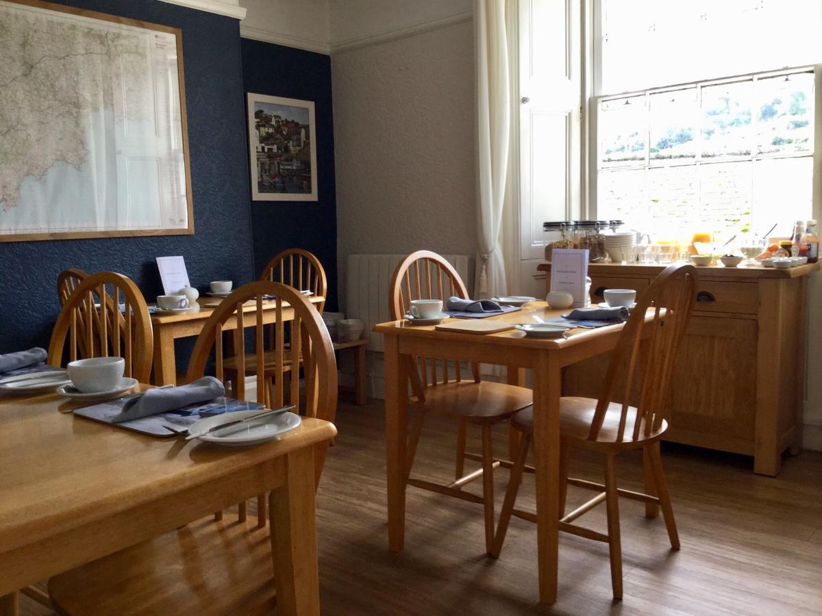 メバギシー Buckingham House Bed & Breakfast エクステリア 写真