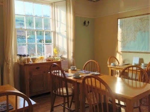 メバギシー Buckingham House Bed & Breakfast エクステリア 写真
